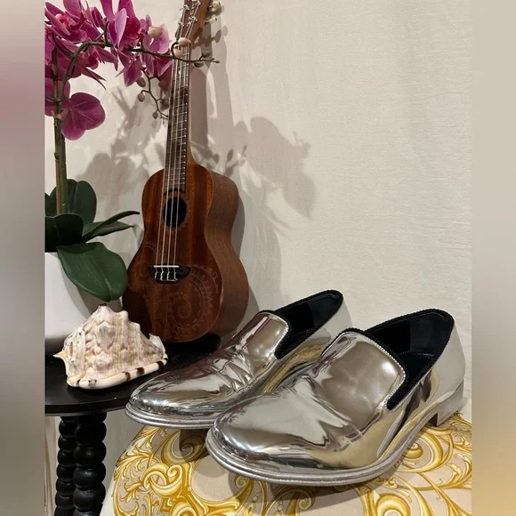 Alexander McQueen men’s metallic silver leather dress shoes – rare find! Alexander Mcqueen Grey Glitter Oversized | Mercari main image 4